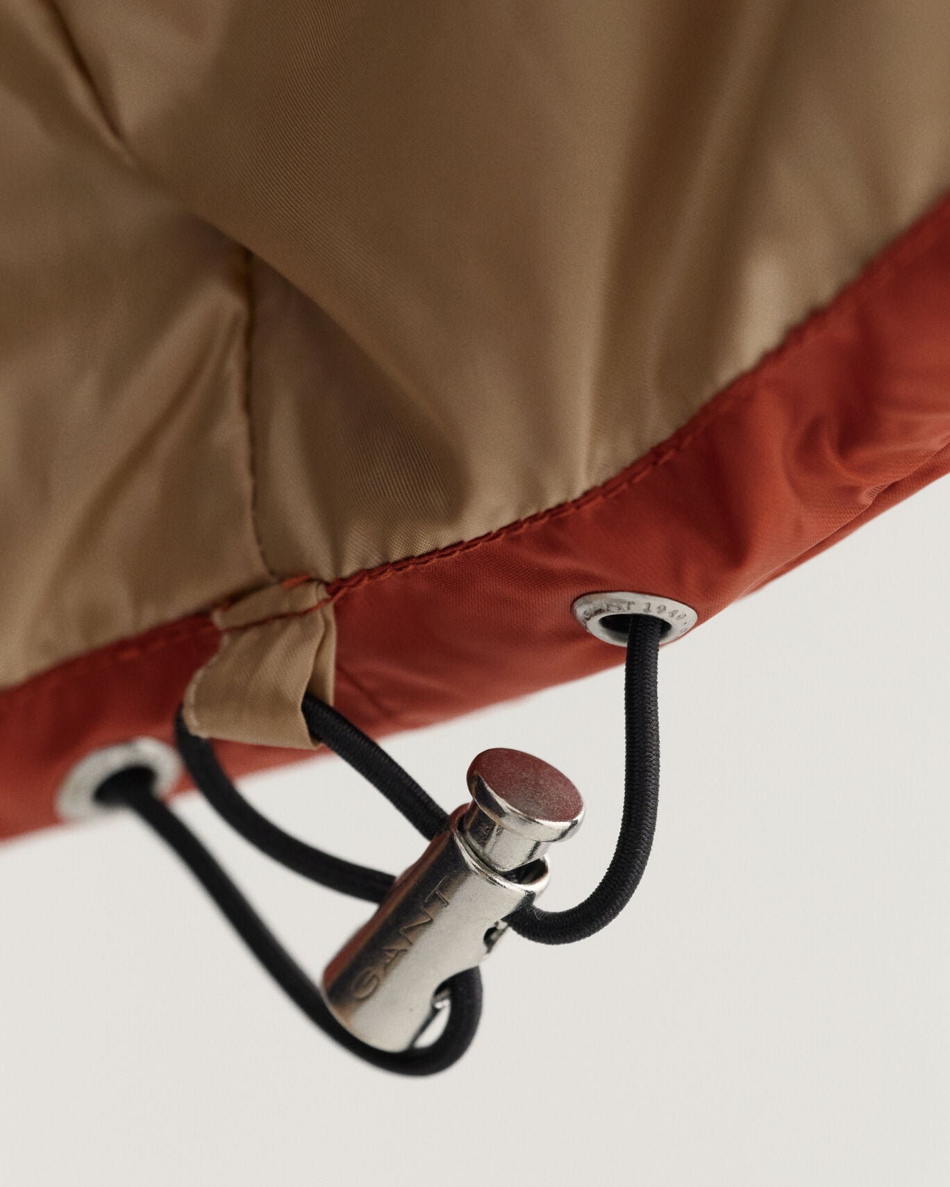 Gecă pufoasă de iarnă pentru bărbați