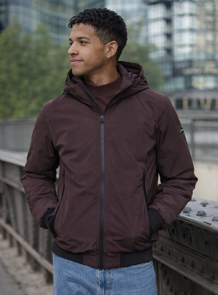 geaca barbati maro sezon rece
geaca barbati casual maro
geaca barbati iarna culoare maro
geaca barbati stil modern